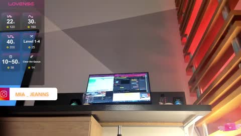 Snapshot of miajeans chatting on January 24, 2025, 6:03 am Mia online show from January 24, 2025, 6:03 am