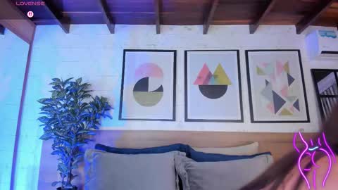 Mia  online show from February 1, 2026, 3:38 am