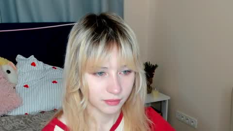 Snapshot of miakimiko chatting on May 15, 2026, 1:56 am miakimiko online show from May 15, 2026, 1:56 am