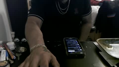 Mark online show from November 18, 2025, 2:39 am