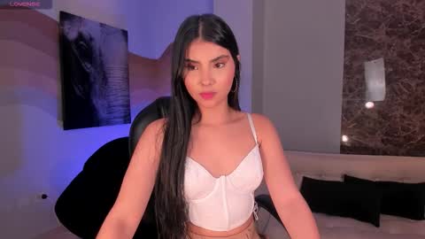 Call me Mia  online show from October 16, 2025, 6:42 pm