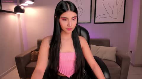 Snapshot of mialaurence_ chatting on October 23, 2025, 7:34 pm Call me Mia online show from October 23, 2025, 7:34 pm