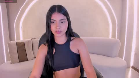 Call me Mia  online show from April 15, 2026, 7:43 pm