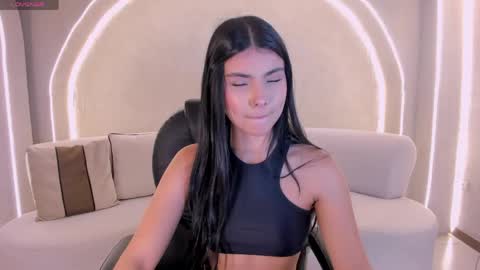 Call me Mia  online show from April 15, 2026, 7:58 pm