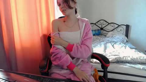 Snapshot of miameowkiss chatting on March 24, 2026, 10:42 am Mia online show from March 24, 2026, 10:42 am