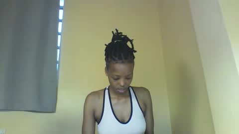 Muffin online show from November 23, 2025, 1:44 pm