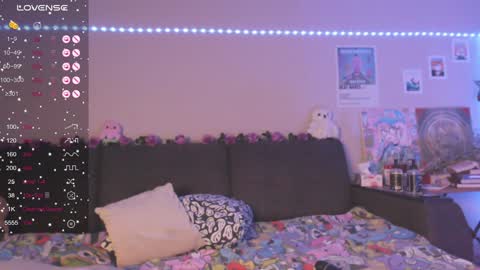 Mia online show from January 28, 2025, 5:56 pm