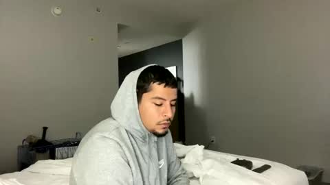 miamiclos1 online show from January 22, 2025, 3:18 pm