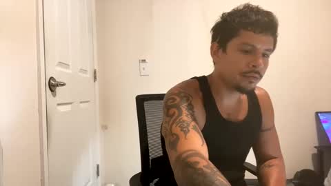 miamiclos1 online show from September 16, 2025, 2:23 am