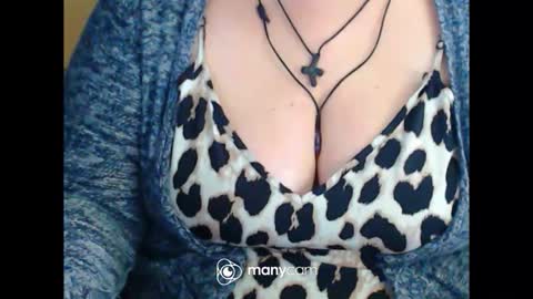 Snapshot of miamimistress chatting on March 5, 2026, 8:32 am maya online show from March 5, 2026, 8:32 am