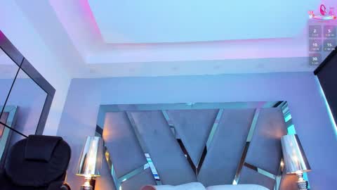 miamirage_ online show from October 20, 2025, 12:38 pm