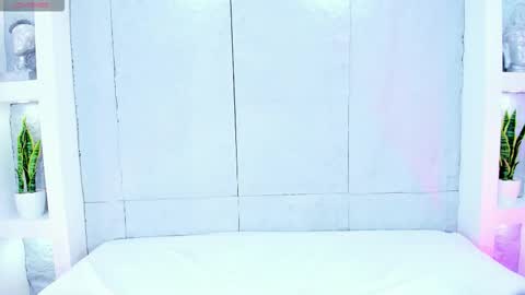 Snapshot of miamistrex chatting on October 15, 2025, 4:34 am Mia Mistrex online show from October 15, 2025, 4:34 am