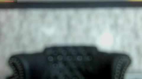 Mia   -5 7001400 Follow  online show from February 6, 2025, 3:52 pm