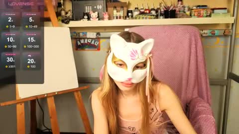 MiaMoon online show from May 11, 2026, 9:37 am