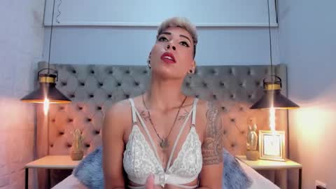 Snapshot of miamorgann chatting on March 4, 2025, 2:10 pm Mia Morgann online show from March 4, 2025, 2:10 pm