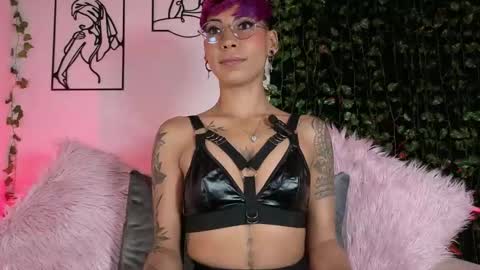 Snapshot of miamorgann chatting on October 1, 2025, 12:33 pm Mia Morgann online show from October 1, 2025, 12:33 pm