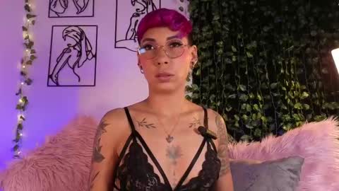 Snapshot of miamorgann chatting on October 8, 2025, 2:25 pm Mia Morgann online show from October 8, 2025, 2:25 pm