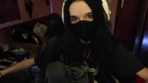 Kristien online show from April 12, 2026, 1:27 pm