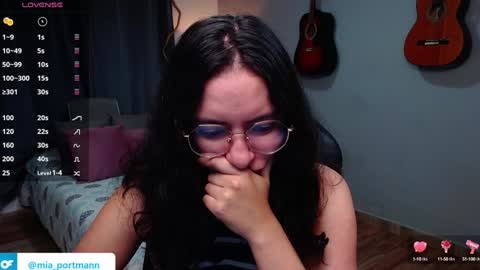 MIAPORTMANN online show from January 7, 2025, 12:09 pm