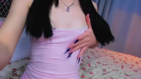 Snapshot of miarielle chatting on May 25, 2026, 4:24 pm Liz online show from May 25, 2026, 4:24 pm