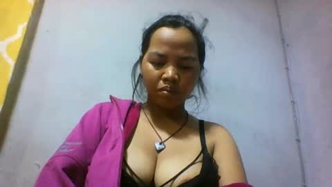 miarii online show from June 15, 2026, 3:53 am