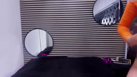 Miarose 69 online show from March 19, 2026, 2:59 am