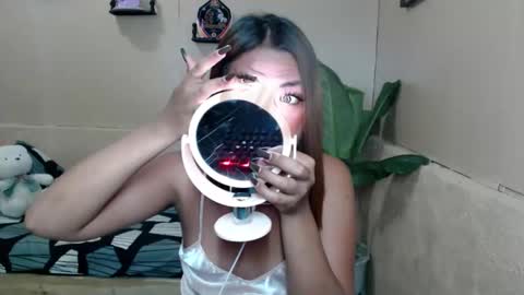 Snapshot of miasexxie chatting on April 20, 2026, 2:58 am mia online show from April 20, 2026, 2:58 am