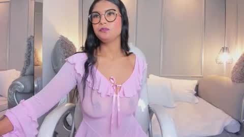 Mia  online show from March 1, 2026, 3:08 am