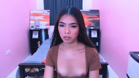 Snapshot of miasmith09 chatting on April 10, 2026, 7:57 am Pau and jence online show from April 10, 2026, 7:57 am