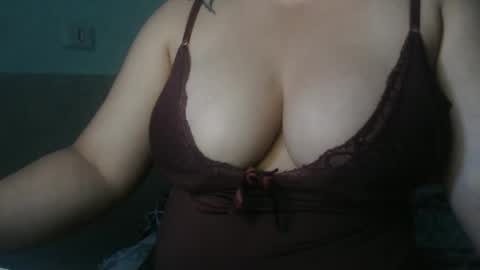 Snapshot of miasp chatting on January 2, 2025, 12:23 am MiaSP online show from January 2, 2025, 12:23 am