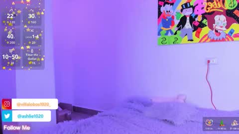 Mia Villalobos online show from December 16, 2025, 10:48 pm