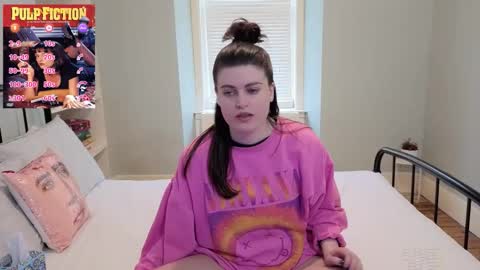 Mia  online show from April 8, 2026, 10:04 am