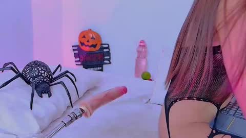 Snapshot of miawills1 chatting on October 7, 2025, 1:08 pm LINAY And VALENTINA - INSTAGRAM LINAY MVP online show from October 7, 2025, 1:08 pm