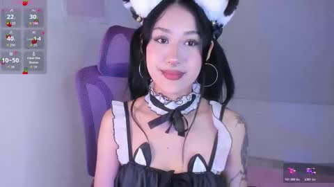 Mia Wilsson online show from November 15, 2025, 4:21 am