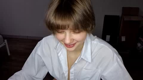 Luna online show from November 16, 2025, 7:14 am