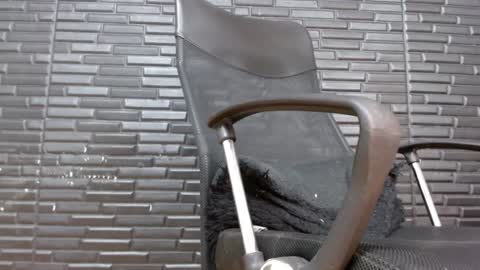 Snapshot of michael_daviss1 chatting on January 6, 2025, 4:13 pm Michael Daviss online show from January 6, 2025, 4:13 pm