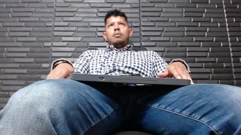 Snapshot of michael_daviss1 chatting on January 8, 2025, 1:09 pm Michael Daviss online show from January 8, 2025, 1:09 pm