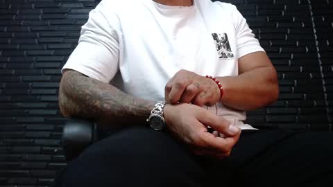 Snapshot of michael_daviss1 chatting on January 9, 2025, 1:02 pm Michael Daviss online show from January 9, 2025, 1:02 pm