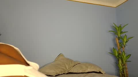 Michael online show from October 6, 2025, 2:20 am