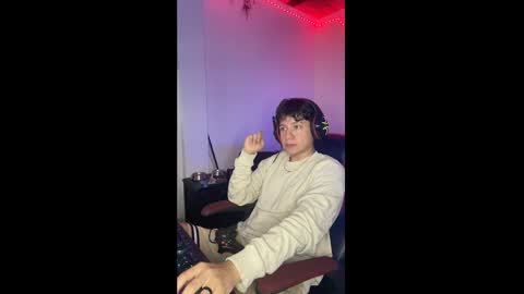 Snapshot of michael_kendall0 chatting on January 24, 2025, 8:43 pm michael independent model  online show from January 24, 2025, 8:43 pm