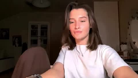 Snapshot of michael_pors chatting on November 25, 2025, 3:01 pm Emily online show from November 25, 2025, 3:01 pm