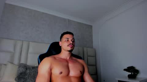 Michael online show from November 9, 2025, 7:17 am