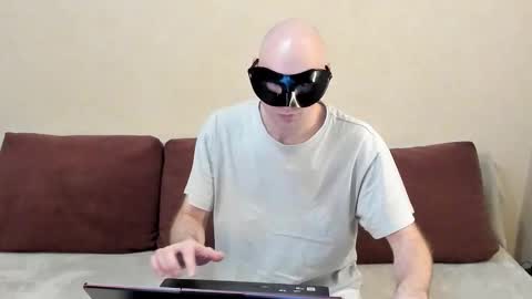 Snapshot of michael_thom2 chatting on February 23, 2026, 3:09 pm Dark side online show from February 23, 2026, 3:09 pm