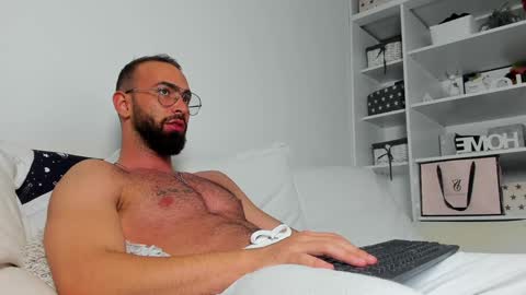 MichaelEvansx online show from December 4, 2024, 10:19 pm