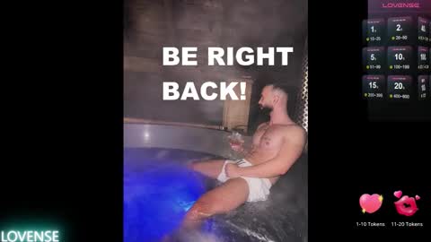 Snapshot of michaelevansx chatting on January 8, 2026, 11:45 am MichaelEvansx online show from January 8, 2026, 11:45 am