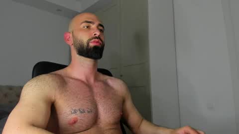 Snapshot of michaelevansx chatting on April 21, 2026, 9:28 pm MichaelEvansx online show from April 21, 2026, 9:28 pm