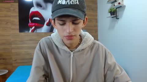 Snapshot of michaelkoiv chatting on December 4, 2025, 12:25 pm michaelkoiv online show from December 4, 2025, 12:25 pm