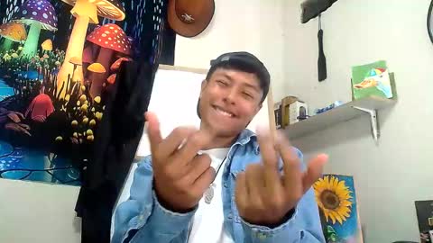 Snapshot of michaelstones chatting on May 12, 2026, 3:20 pm michaelstones online show from May 12, 2026, 3:20 pm