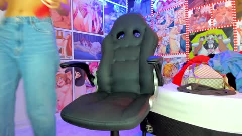 Snapshot of michel_lopez18 chatting on December 24, 2024, 11:06 am michel_lopez18 online show from December 24, 2024, 11:06 am