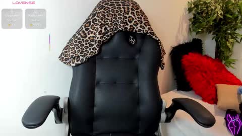 Snapshot of michel_lopez18 chatting on September 9, 2025, 10:59 am michel_lopez18 online show from September 9, 2025, 10:59 am